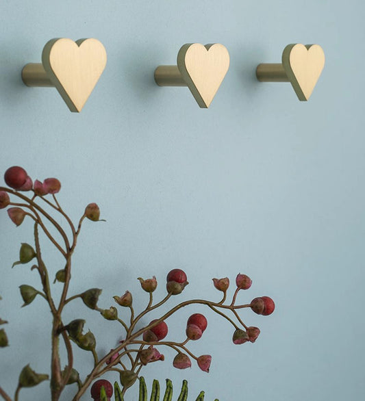 Heart-shaped Brass Hooks Coat Keys Wall Hook Wall-mounted Coat Hangers Racks Hooks Bathroom Scarves Hook Hardware
