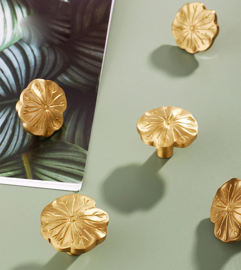 Flower Brass Drawer Knob Pulls Door Handles Cupboard Cabinet Wardrobe Door Dresser Knob Gold Home Decor