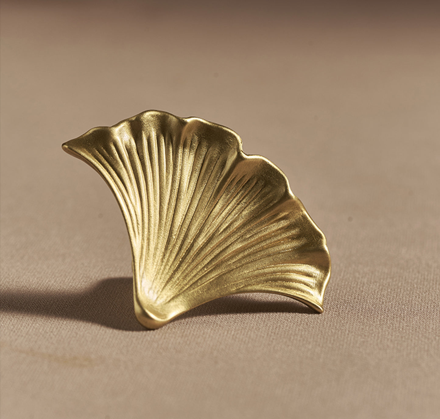 Brass Drawer Pulls Ginkgo Leaves Modern Drawer Handles Cupboard Kitchen Cabinet Dresser Knob Hardware Gold Home Decor