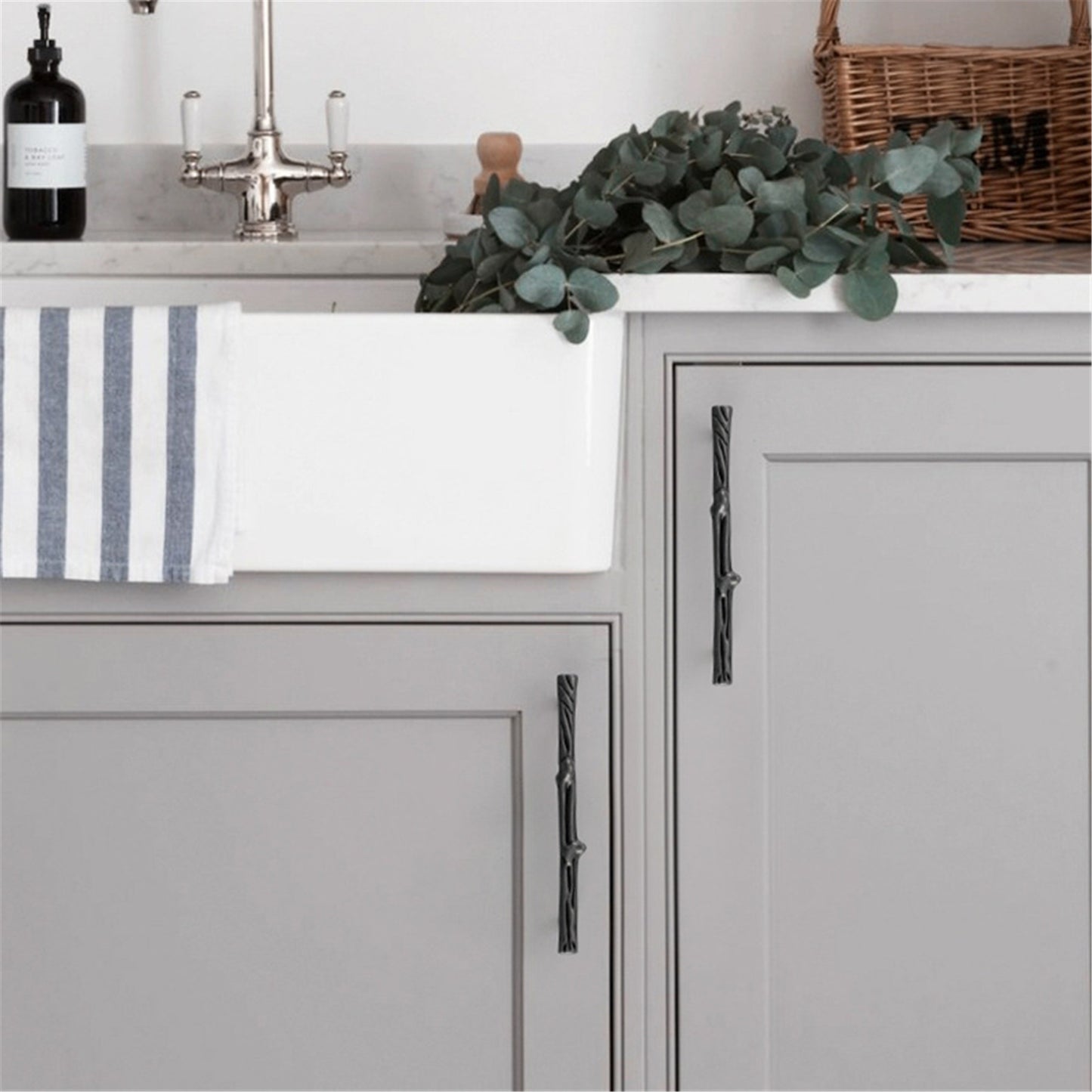 Drawer Pulls Modern T Knobs Bar Door Handles Cupboard Kitchen Cabinet Dresser Long Pull Hardware Gold Silver Black Bronze